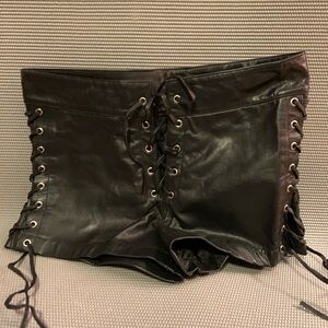 NWT! KOOKIE Intl LEATHER Lace string shorts Size 32 NEW!